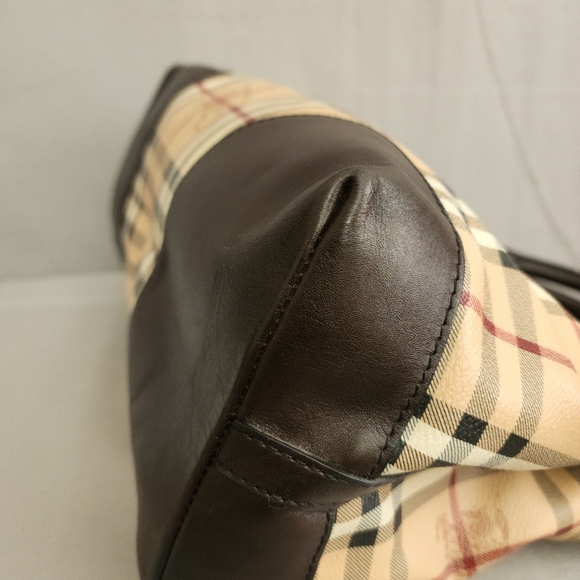 BURBERRY Haymarket Check Hepburn Tote Bag - Picture 12 of 16